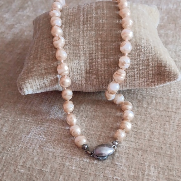 Les Bernard Knotted Faux Pearl Strand Necklace - Picture 8 of 12